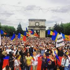 marsul unirii de la Chisinau t mai 2015